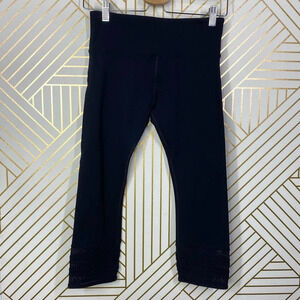 LORNA JANE 000Uniquely Mesh Hem Stripe Cropped Leggings in Black Size US‎ Small